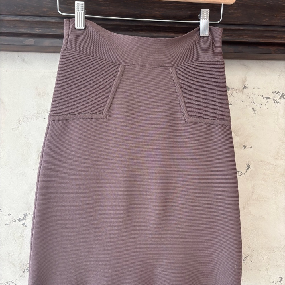 BCBG Mauve Pencil Skirt